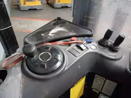 Stacker de condutor em pé 2010  CAT Lift Trucks NSR20N (19)