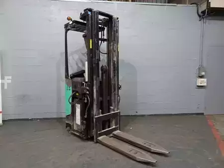 Stacker de condutor em pé 2010  CAT Lift Trucks NSR20N (20)