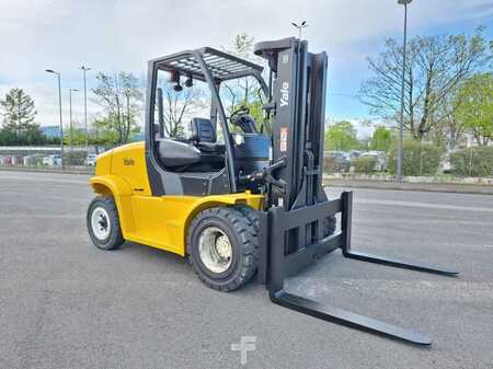 Diesel Forklifts 2016  Yale GDP70VX (1)