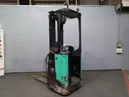 Stacker de condutor em pé 2011  CAT Lift Trucks NSR16N (12)