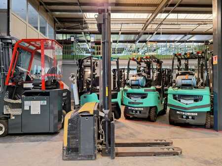 Pallet Stackers 2011  Mitsubishi SBP16N2I (6)