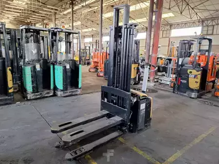 Gerbeurs 2012  CAT Lift Trucks NSP16NI (12)