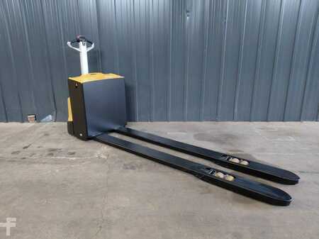 Transpalettes éléctriques 2016  CAT Lift Trucks NPP20N2 (1)