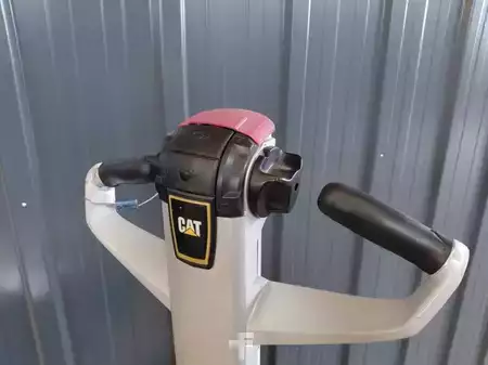 Transpalettes électriques 2016  CAT Lift Trucks NPP20N2 (14)