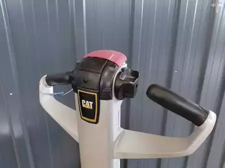 Transpalettes électriques 2016  CAT Lift Trucks NPP20N2 (16)