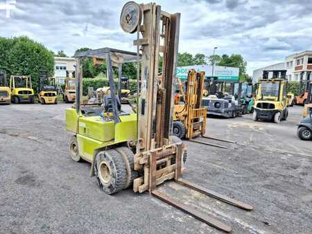 Carrelli elevatori GPL 1992  Clark GPM30 (5)