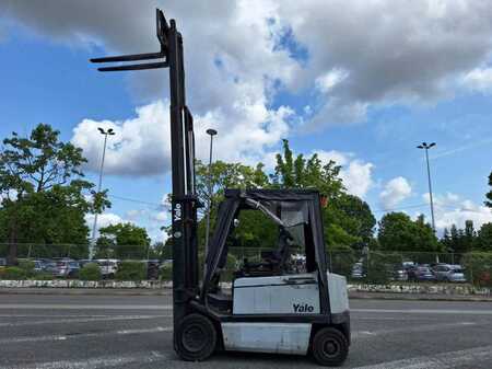 Electric - 4 wheels 2009  Yale ERP30 (10)