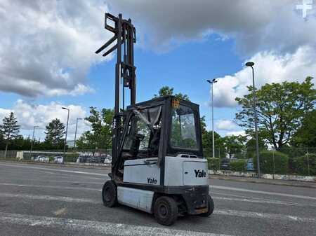 Electric - 4 wheels 2009  Yale ERP30 (9)