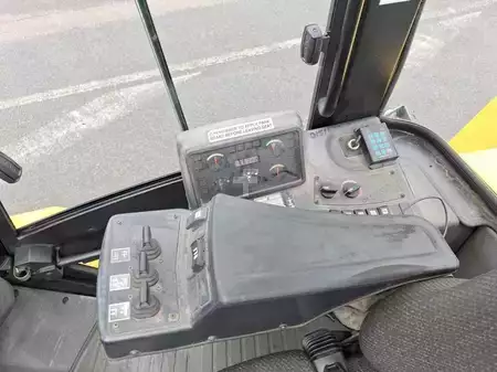 Diesel Forklifts 2012  Yale GDP140EC (16)