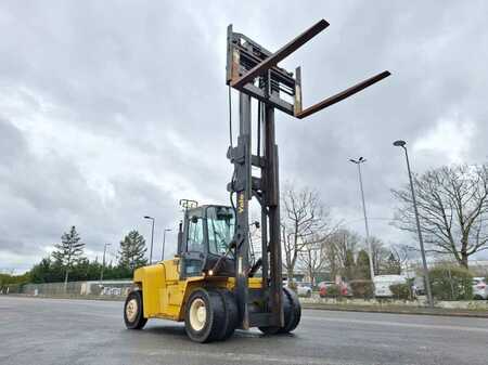 Chariots élévateurs diesel 2012  Yale GDP140EC (2)