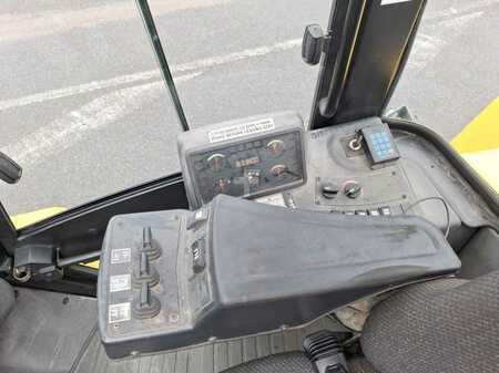 Chariots élévateurs diesel 2012  Yale GDP140EC (9)