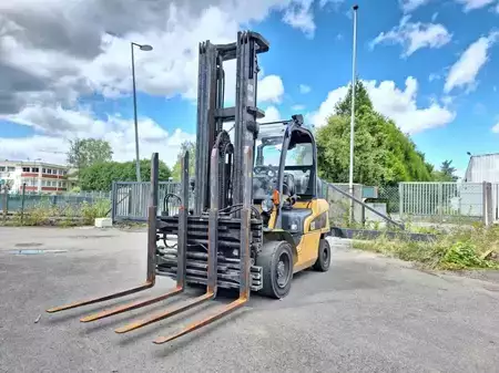 Wózki gazowe 2009  CAT Lift Trucks GP35N (11)