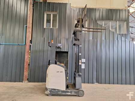 Reachtrucks 2012  Crown ESR5000-1.4 (7)