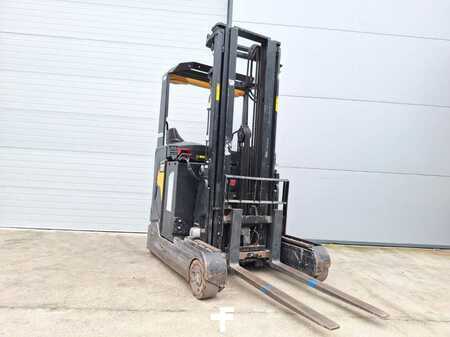 Carretilla retráctil 2017  CAT Lift Trucks NR16N2 (4)