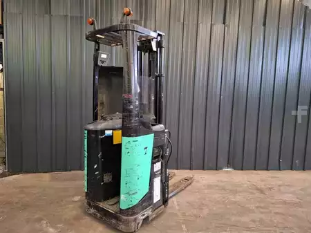 Stacker de condutor em pé 2010  CAT Lift Trucks NSR16N (16)