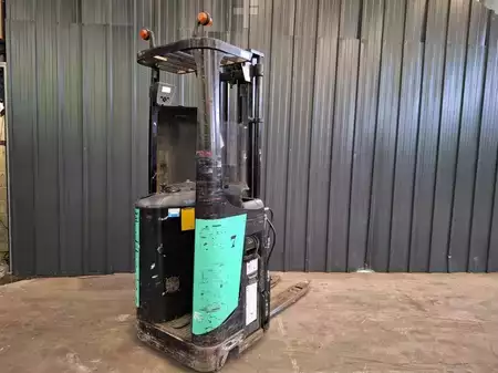 Stacker de condutor em pé 2010  CAT Lift Trucks NSR16N (19)