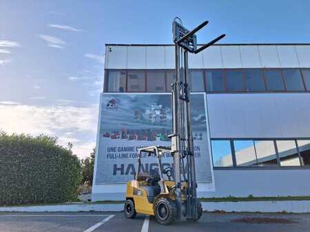 Treibgasstapler 2016  CAT Lift Trucks GP30NTD (9)