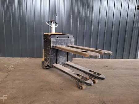 Transpallet elettrici 2017  CAT Lift Trucks NPP20N2E (7)
