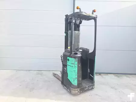 Stacker de condutor em pé 2010  CAT Lift Trucks NSR16N (12)