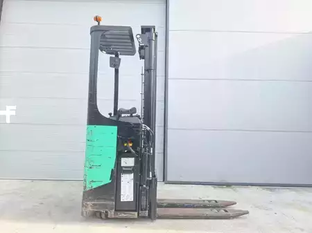 Stacker de condutor em pé 2010  CAT Lift Trucks NSR16N (14)