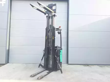 Stacker de condutor em pé 2010  CAT Lift Trucks NSR16N (15)