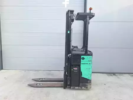 Stacker de condutor em pé 2010  CAT Lift Trucks NSR16N (17)