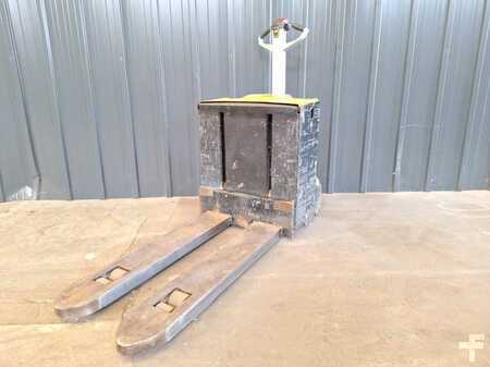 Transpallet elettrici 2017  CAT Lift Trucks NPP20N2E (5)
