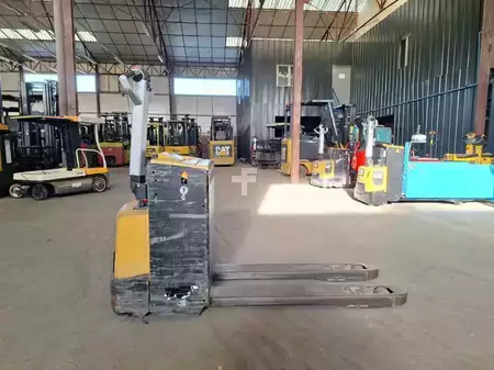 Transpalettes électriques 2017  CAT Lift Trucks NPP20N (17)