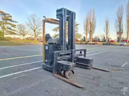 Reach Trucks 2011  CAT Lift Trucks NRM20K (15)