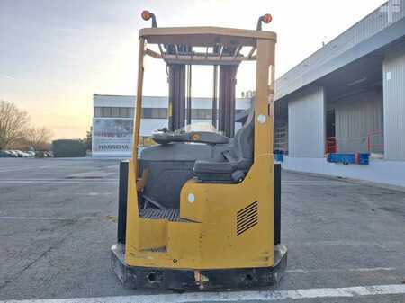 Carretilla retráctil 2011  CAT Lift Trucks NRM20K (5)