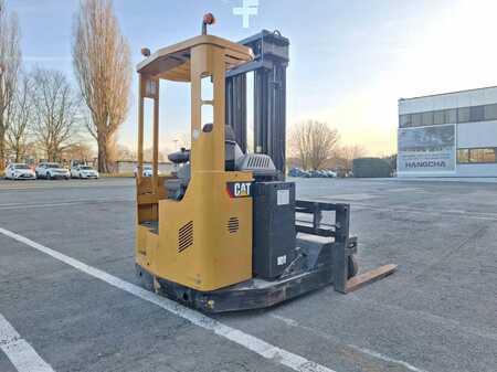 Carretilla retráctil 2011  CAT Lift Trucks NRM20K (6)