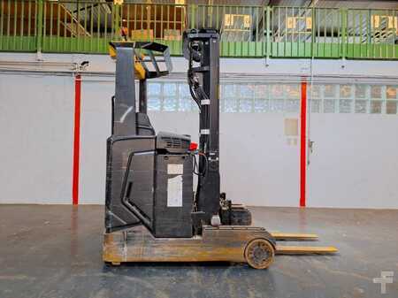 Carretilla retráctil 2015  CAT Lift Trucks NR16N2 (3)