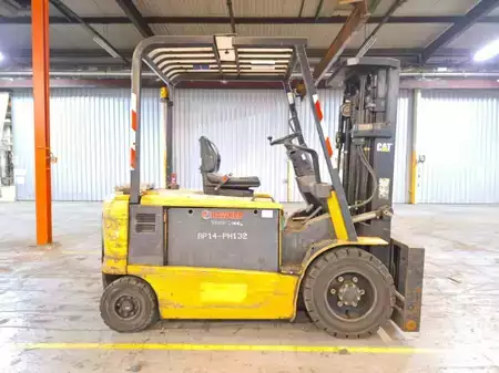 Carrelli elettrici 4 ruote 2006  CAT Lift Trucks EP30K-PAC (10)