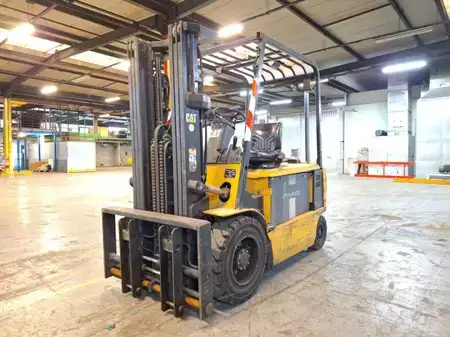 Carrelli elettrici 4 ruote 2006  CAT Lift Trucks EP30K-PAC (8)