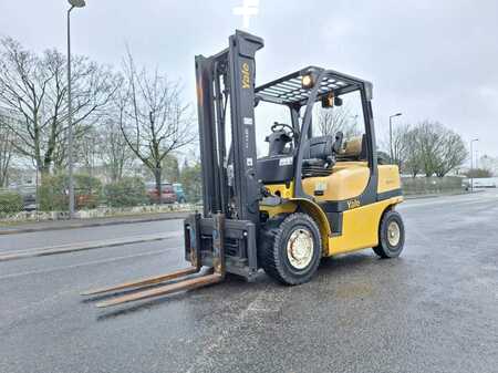 Carretilla elevadora GLP 2013  Yale GLP40VX5 (1)