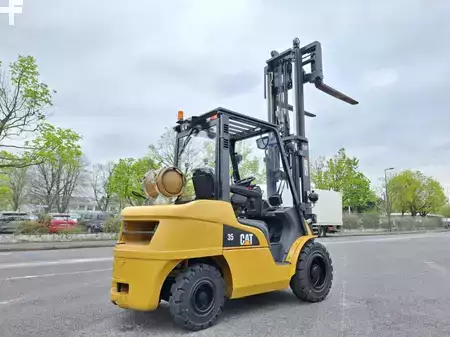 Wózki gazowe 2015  CAT Lift Trucks GP35 NTD (15)