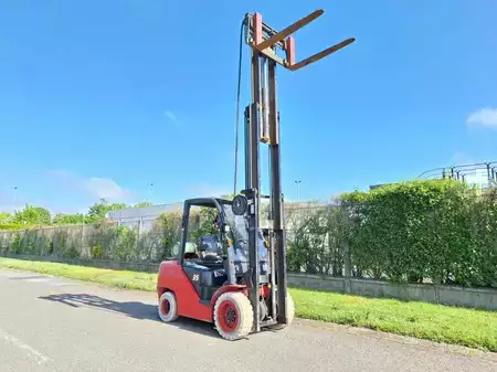 Gasoltruck 2014  HC (Hangcha) XF35G (20)