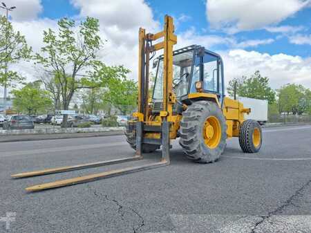 Carrelli fuoristrada 4x4 1992  JCB 930-2 (1)