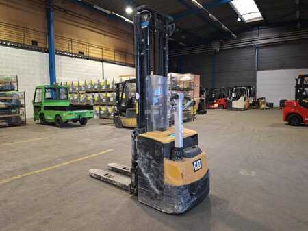 Apilador eléctrico 2018  CAT Lift Trucks NSP16N2 (1)