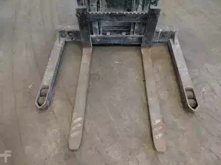 Apilador eléctrico 2011  Crown WS2300 1.8 (2)