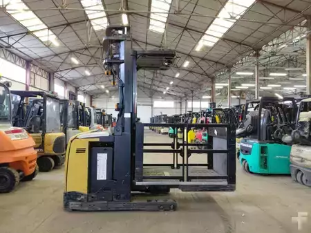 Pystysuora ordreplukker 2012  CAT Lift Trucks NOH10N (12)