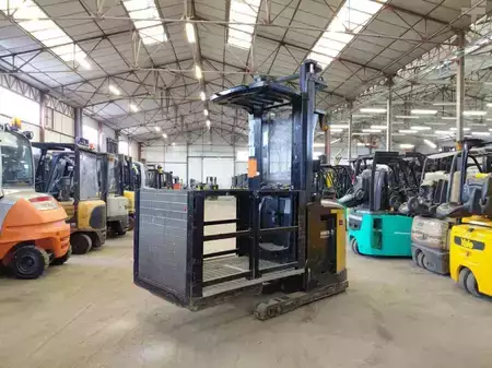 Vertikal-Kommissionierer 2012  CAT Lift Trucks NOH10N (4)