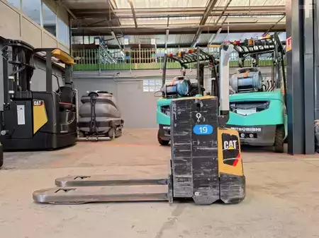 Transpalettes électriques 2018  CAT Lift Trucks NPP20N2 (15)