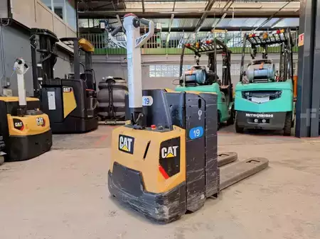 Transpalettes électriques 2018  CAT Lift Trucks NPP20N2 (18)