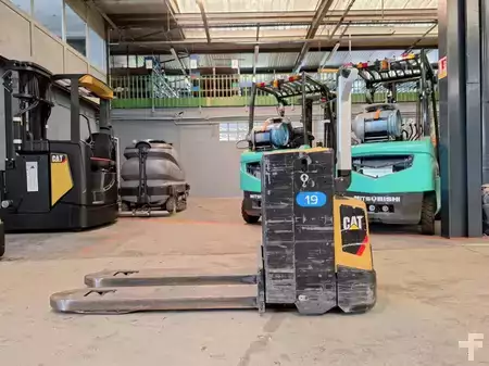 Transpalettes électriques 2018  CAT Lift Trucks NPP20N2 (19)
