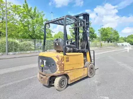 Elektro 4 Rad 2013  CAT Lift Trucks EP25K-PAC (13)