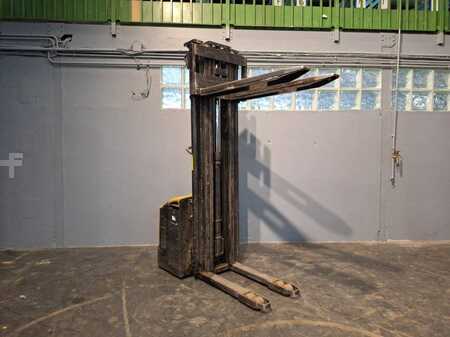 Apilador eléctrico 2010  CAT Lift Trucks NSP16N (8)