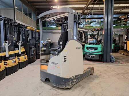 Carrelli retrattili 2015  Crown ESR5240-1.4 (10)