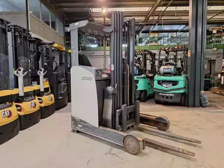 Reach Truck 2015  Crown ESR5240-1.4 (12)