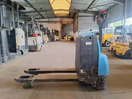 Nízkozdvižný vozík 2015  Heli CBD20-150 (17)